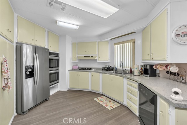 Detail Gallery Image 11 of 38 For 6741 Lincoln Ave #32,  Buena Park,  CA 90620 - 2 Beds | 2 Baths