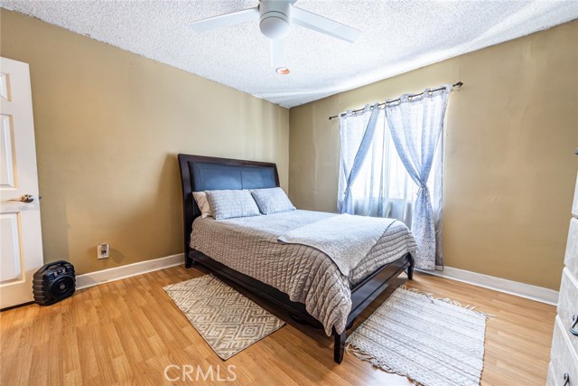 2525 S Cochran Avenue, Los Angeles CA: https://media.crmls.org/medias/4c9c705a-7bc6-4b45-98c3-b095941a2332.jpg