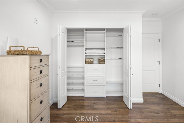 Detail Gallery Image 19 of 44 For 1851 Tamerlane Dr, Glendale,  CA 91208 - 4 Beds | 3 Baths