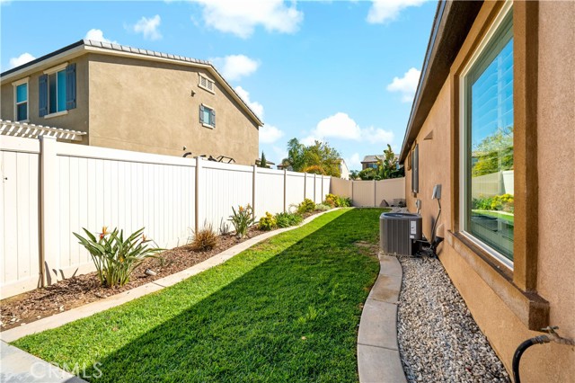 Detail Gallery Image 19 of 38 For 1150 Mescal St, Perris,  CA 92571 - 4 Beds | 2 Baths