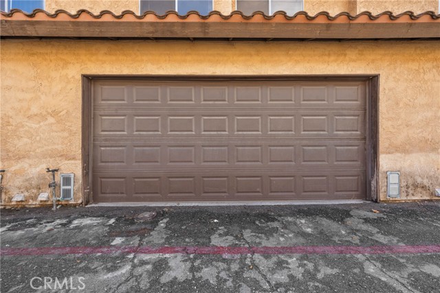Detail Gallery Image 31 of 38 For 16590 Terrace Ln #G,  Fontana,  CA 92335 - 3 Beds | 2/1 Baths