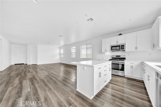 Detail Gallery Image 18 of 39 For 3476 Smith St, Jurupa Valley,  CA 92509 - 4 Beds | 2 Baths