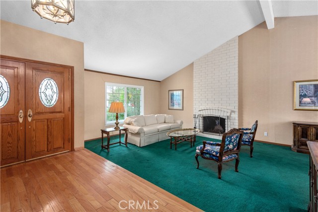 6048 Larkellen Court photo 4