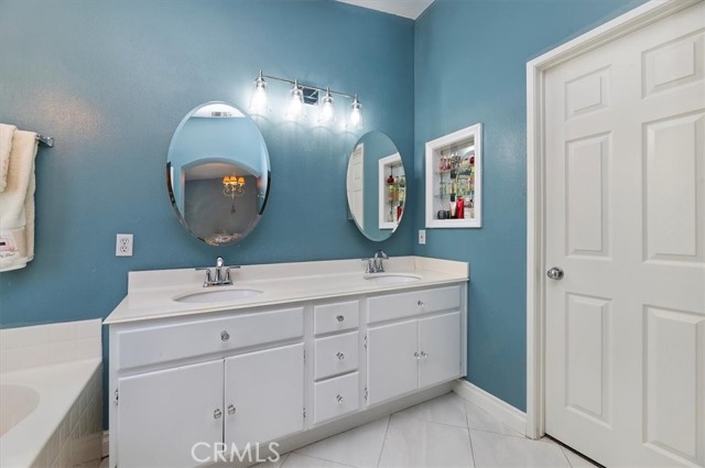 Detail Gallery Image 20 of 33 For 1221 Longport Way, Corona,  CA 92881 - 3 Beds | 2/1 Baths