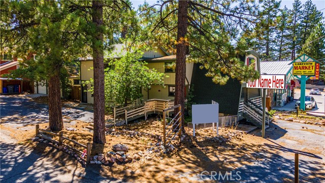 Detail Gallery Image 10 of 43 For 40143 Big Bear Bld, Big Bear Lake,  CA 92315 - 2 Beds | 1/2 Baths