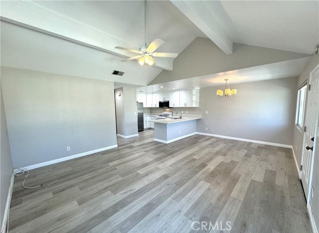 700 W Walnut Avenue, Orange CA: https://media.crmls.org/medias/4ca19c58-124f-4470-8502-b41e60850d20.jpg