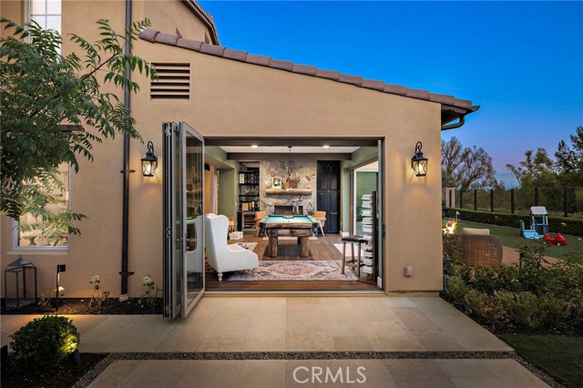 137 Sunset, Irvine CA: https://media.crmls.org/medias/4ca1e293-9920-4e8a-b79d-0e5b99831602.jpg