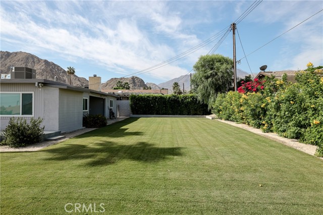 54055 Avenida Velasco, La Quinta CA: https://media.crmls.org/medias/4ca27c26-c0f8-47aa-a7bb-e65203571fa3.jpg