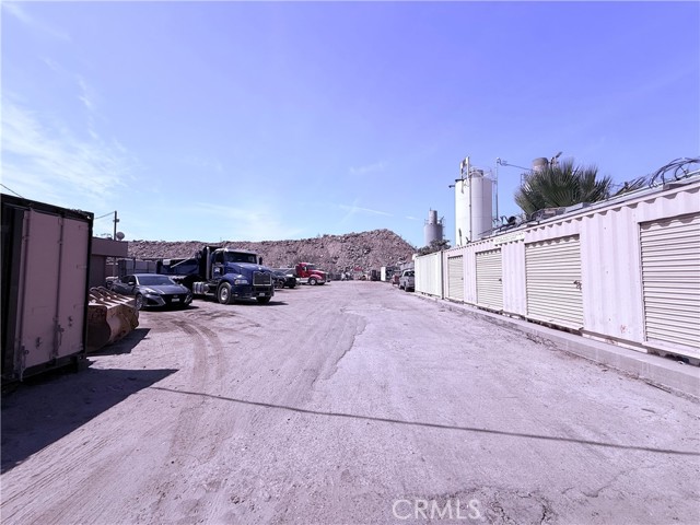  Commercial for Sale in Sun Valley, California