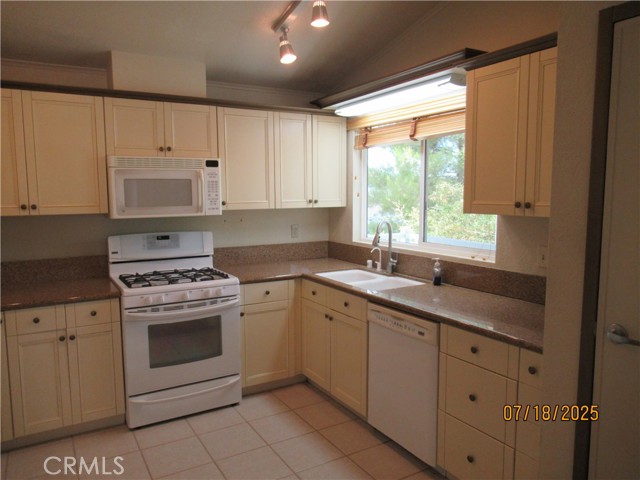 35109 Highway 79, Warner Springs CA: https://media.crmls.org/medias/4ca2d304-0a45-453c-9f20-ceb331ebd62a.jpg