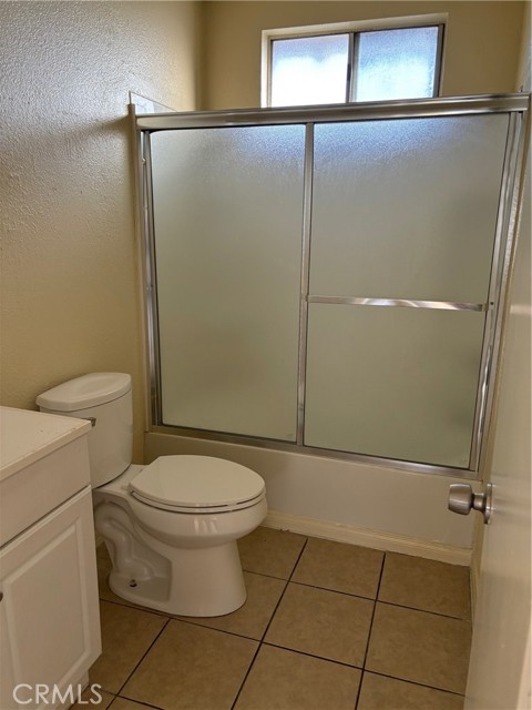 Detail Gallery Image 3 of 9 For 236 N Elk, Hemet,  CA 92543 - 2 Beds | 1 Baths