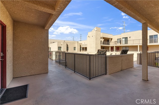 Detail Gallery Image 34 of 50 For 21040 Parthenia #25,  Canoga Park,  CA 91304 - 2 Beds | 2/1 Baths