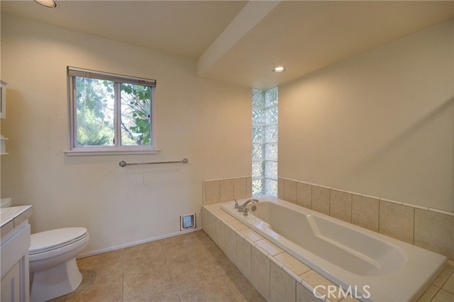 6305 Portola Road, Atascadero CA: https://media.crmls.org/medias/4ca3d3b2-789c-4209-8e8c-234d477de087.jpg