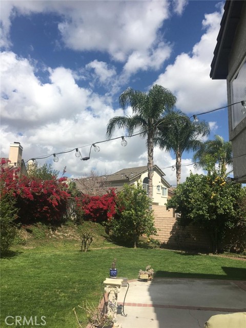 Detail Gallery Image 2 of 5 For 6720 Manzanita St, Chino,  CA 91710 - 4 Beds | 2/1 Baths