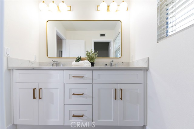 14055 Santa Barbara Street, La Mirada CA: https://media.crmls.org/medias/4ca47d2c-333e-454b-8e35-b6f2c30080fc.jpg