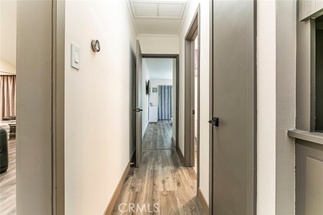 15409 Wyandotte Street, Van Nuys CA: https://media.crmls.org/medias/4ca510fd-3597-49a6-919c-16d226914618.jpg