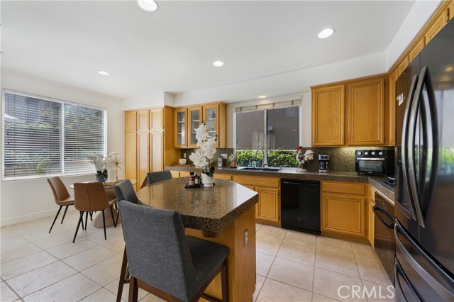 2 Westgate, Irvine CA: https://media.crmls.org/medias/4ca551bd-38fd-455d-893b-3e1c495e2304.jpg