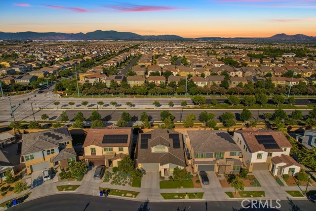 4835 S Cora Way, Ontario CA: https://media.crmls.org/medias/4ca6e1a9-0137-4077-848c-1c15d460ee9c.jpg