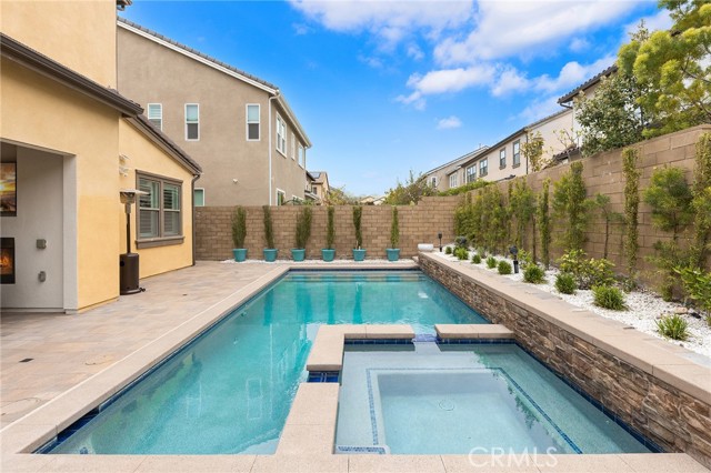 110 Pixel, Irvine CA: https://media.crmls.org/medias/4ca6fafc-2776-41ba-9773-443b96cee807.jpg