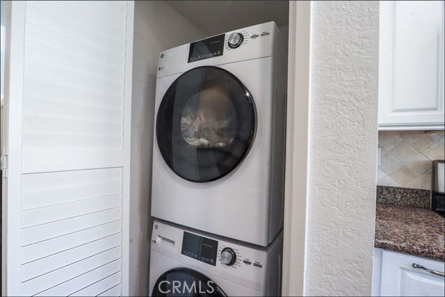 12 Stoneglen, Aliso Viejo CA: https://media.crmls.org/medias/4ca70e87-bcdf-4039-94dc-528065099bfc.jpg