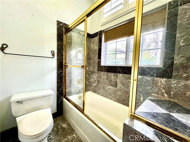 Detail Gallery Image 14 of 24 For 685 Bradbury, Redlands,  CA 92374 - 3 Beds | 2/1 Baths