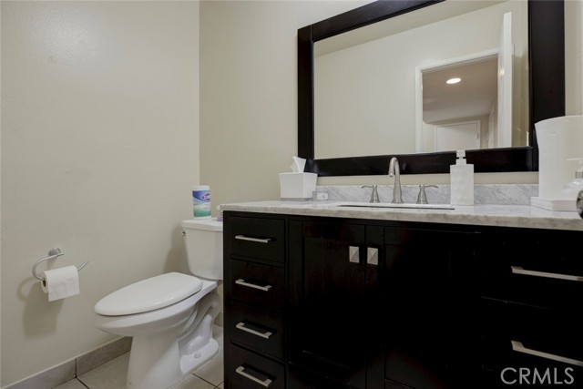 Detail Gallery Image 11 of 20 For 7631 Vineland #2,  Sun Valley,  CA 91352 - 2 Beds | 1/1 Baths