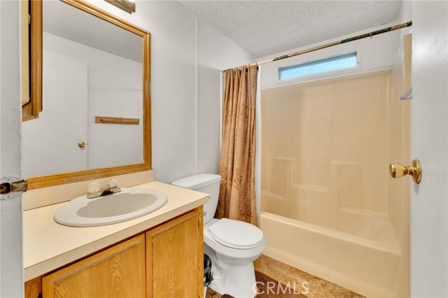 1401 W 9th Street, Pomona CA: https://media.crmls.org/medias/4ca972a3-f45f-416d-bd45-020a8019705c.jpg