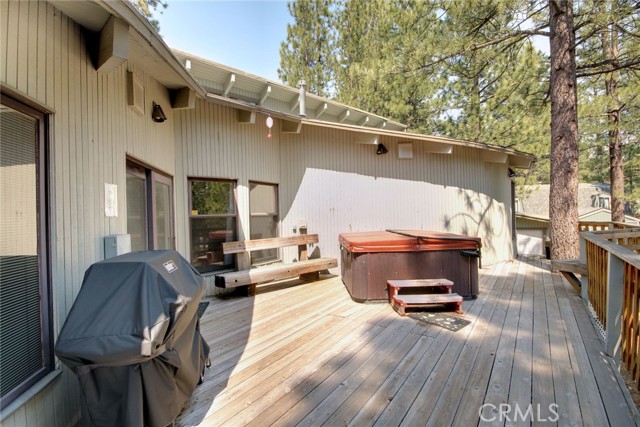 Detail Gallery Image 31 of 34 For 520 Pinewood Ct, Big Bear City,  CA 92314 - 3 Beds | 2/1 Baths