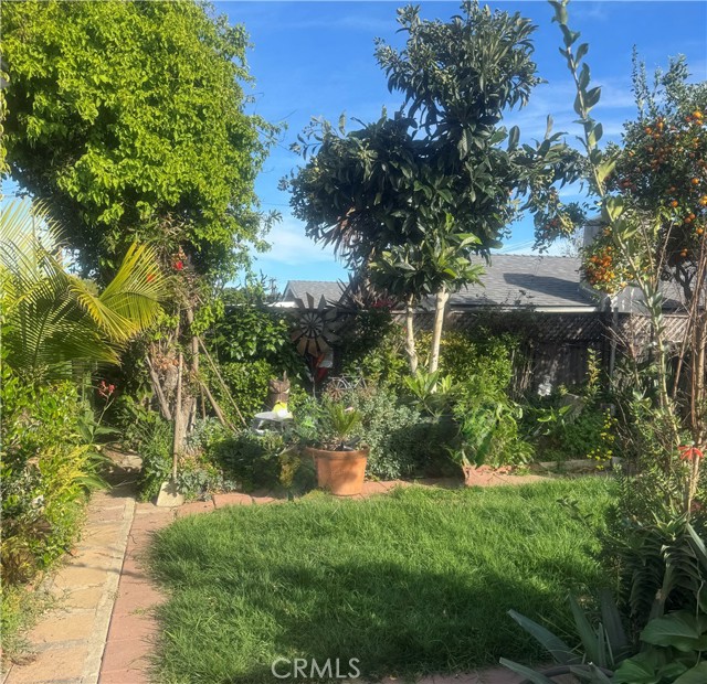 Detail Gallery Image 7 of 8 For 7415 San Bergamo Dr, Goleta,  CA 93117 - 3 Beds | 2 Baths