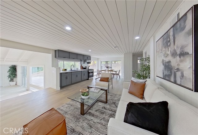 Image 4 of 19 For 2390 Prenda