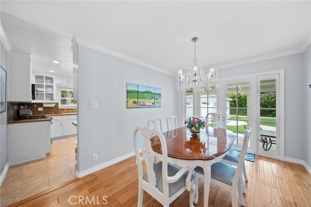 Detail Gallery Image 13 of 31 For 22907 Leonora, Woodland Hills,  CA 91367 - 2 Beds | 2 Baths