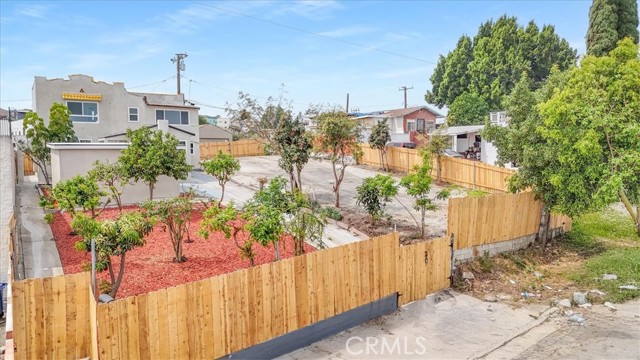 Detail Gallery Image 49 of 65 For 1521 N Bonnie Beach, Los Angeles,  CA 90063 - 5 Beds | 2/1 Baths