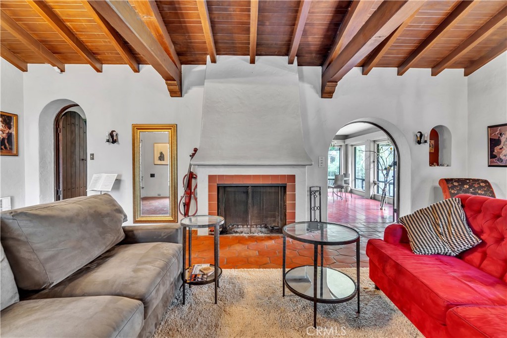 734 Via Arezzo Place Altadena img 5