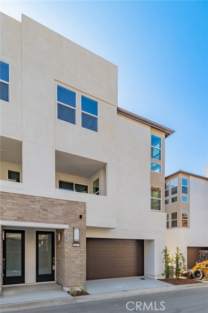 Detail Gallery Image 16 of 44 For 2647 Everly Dr, San Diego,  CA 92108 - 3 Beds | 2/1 Baths