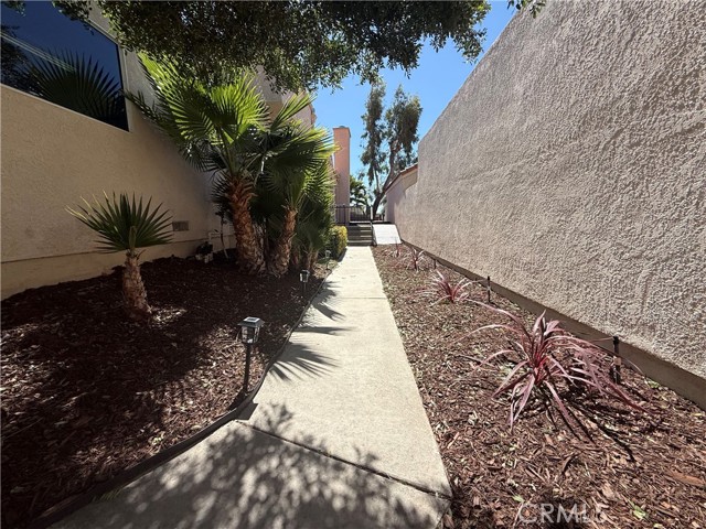 Detail Gallery Image 4 of 33 For 1750 Carrera, San Jacinto,  CA 92583 - 2 Beds | 2 Baths