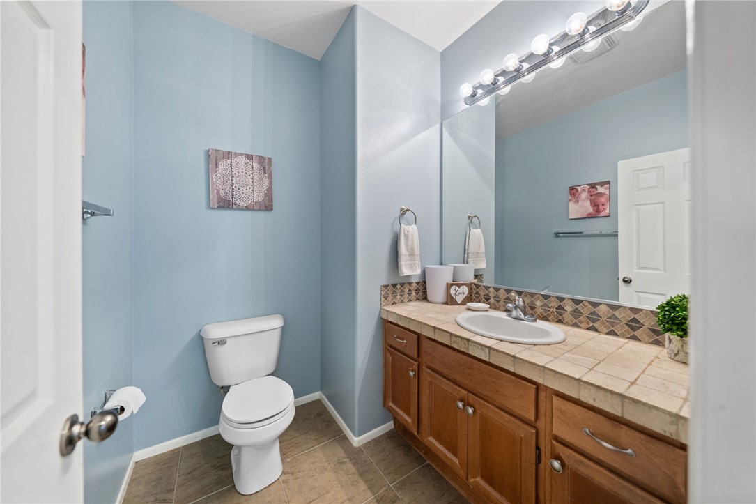 Detail Gallery Image 28 of 60 For 41772 Springbrook Ct, Murrieta,  CA 92562 - 6 Beds | 3/1 Baths