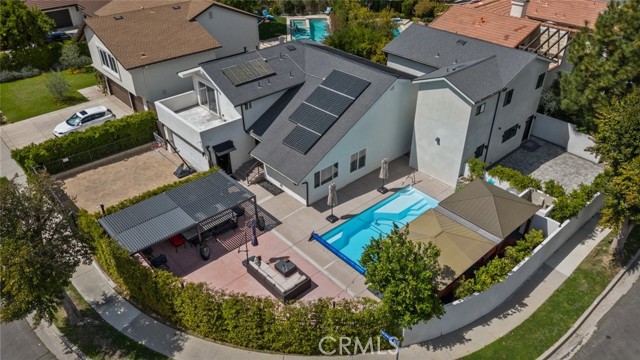 22835 Styles Street, Woodland Hills CA: https://media.crmls.org/medias/4cabf7a8-117b-4e52-b1e0-9a390124b7eb.jpg