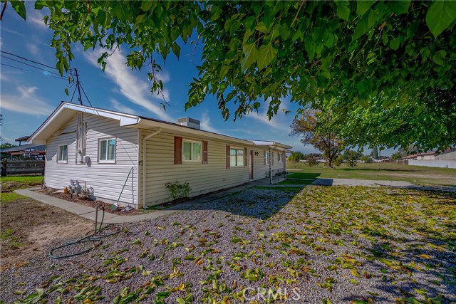 Detail Gallery Image 4 of 40 For 3085 N Buhach, Atwater,  CA 95301 - 4 Beds | 2 Baths