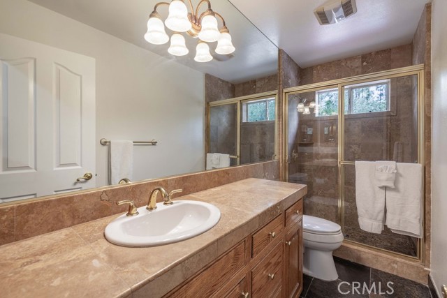 42385 Fox Farm Road, Big Bear Lake CA: https://media.crmls.org/medias/4cacf60b-8faf-4aa6-af46-651a77afad68.jpg