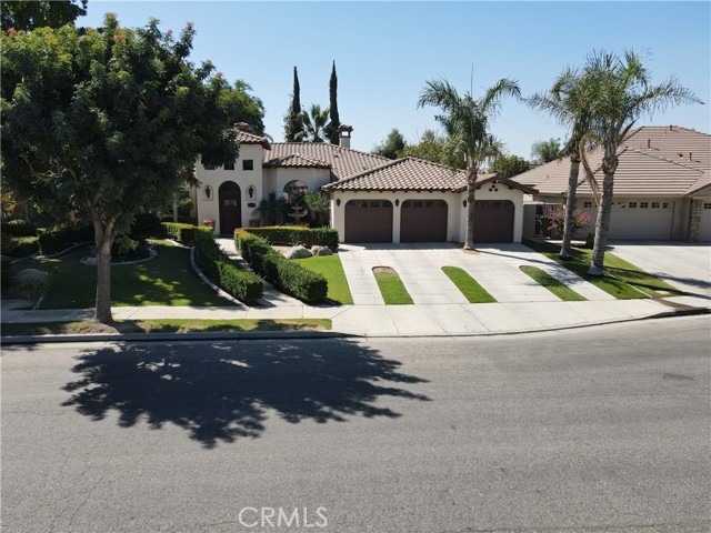 Detail Gallery Image 6 of 61 For 12011 Manorwood St, Bakersfield,  CA 93311 - 4 Beds | 2/1 Baths