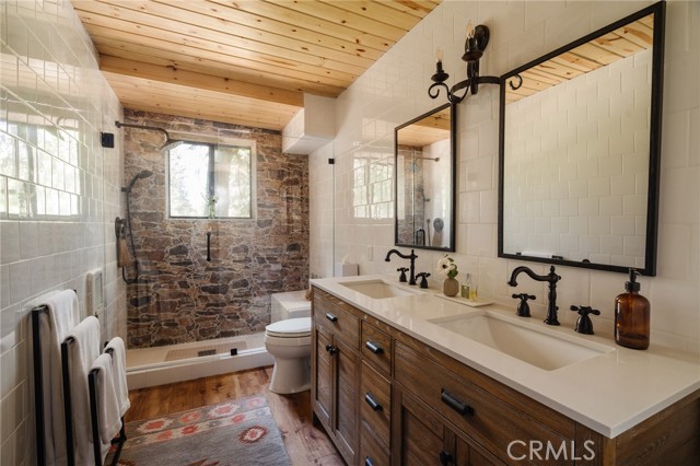 Detail Gallery Image 39 of 53 For 26682 Lake Forest Dr, Twin Peaks,  CA 92391 - 5 Beds | 2/1 Baths