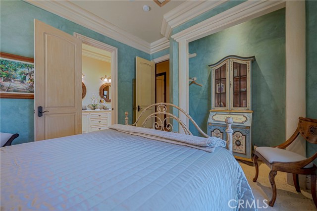 Image 49 of 69 For 2882 Trovare Court