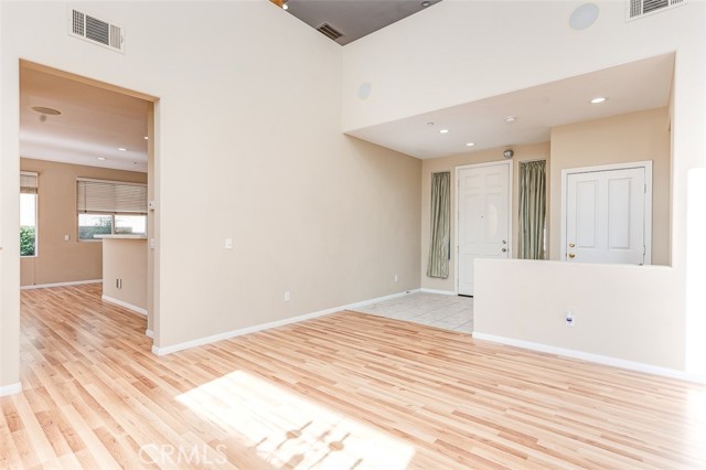 Detail Gallery Image 4 of 27 For 6 Tidewater, Buena Park,  CA 90621 - 3 Beds | 2/1 Baths