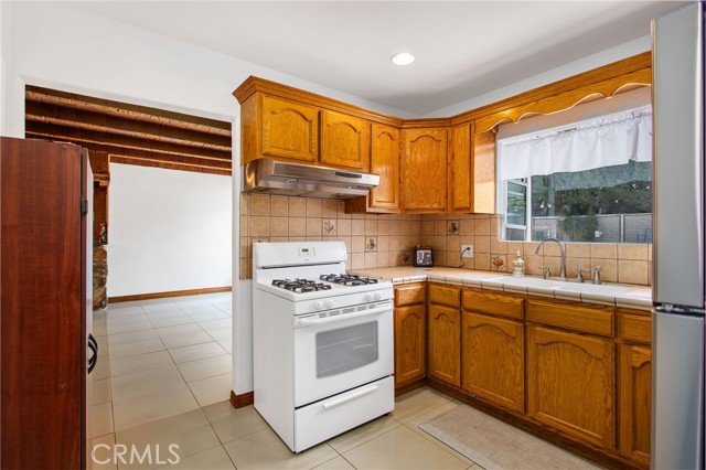 Detail Gallery Image 24 of 51 For 13828 Cowley Ave, Bellflower,  CA 90706 - 4 Beds | 2 Baths