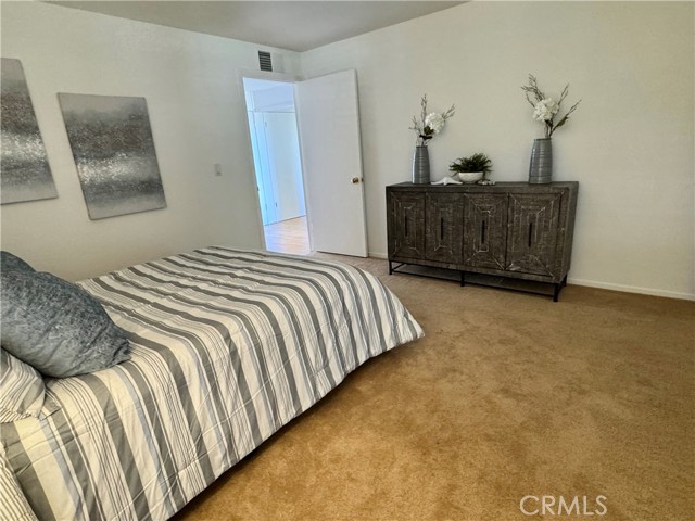 9103 Marina Pacifica N Drive, Long Beach CA: https://media.crmls.org/medias/4caeb891-ffda-4648-96b4-c912cbb096a4.jpg