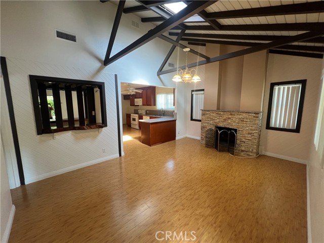 Detail Gallery Image 3 of 15 For 9762 Tujunga Canyon, Tujunga,  CA 91042 - 3 Beds | 2 Baths