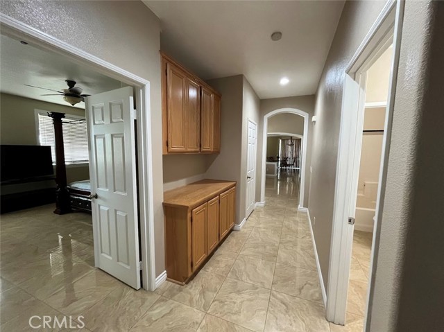 10072 Berkshire Drive, Jurupa Valley CA: https://media.crmls.org/medias/4cb1b0eb-2416-4bb1-b90d-30b5be2c9a7f.jpg
