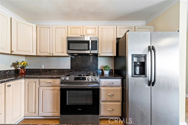 Detail Gallery Image 16 of 44 For 1771 Redondo Ave #204,  Long Beach,  CA 90804 - 2 Beds | 2 Baths