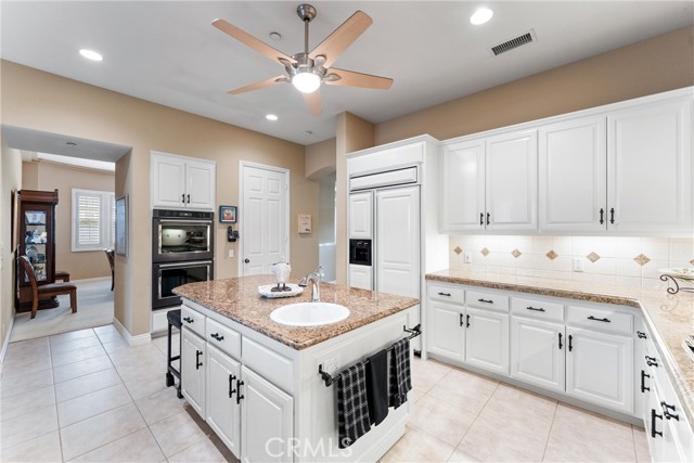 1522 Oakhill Court, Santa Ana CA: https://media.crmls.org/medias/4cb25bc5-e712-4cd3-bec7-8e58d10d611a.jpg