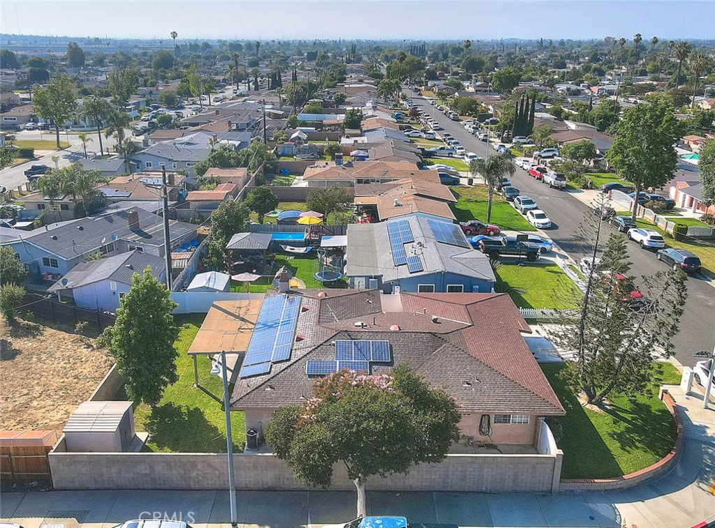 https://media.crmls.org/medias/4cb25dc7-661c-48a6-a204-ccacf136191e.jpg?preset=X-Large